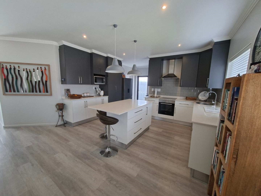 3 Bedroom Property for Sale in Diaz Beach Western Cape